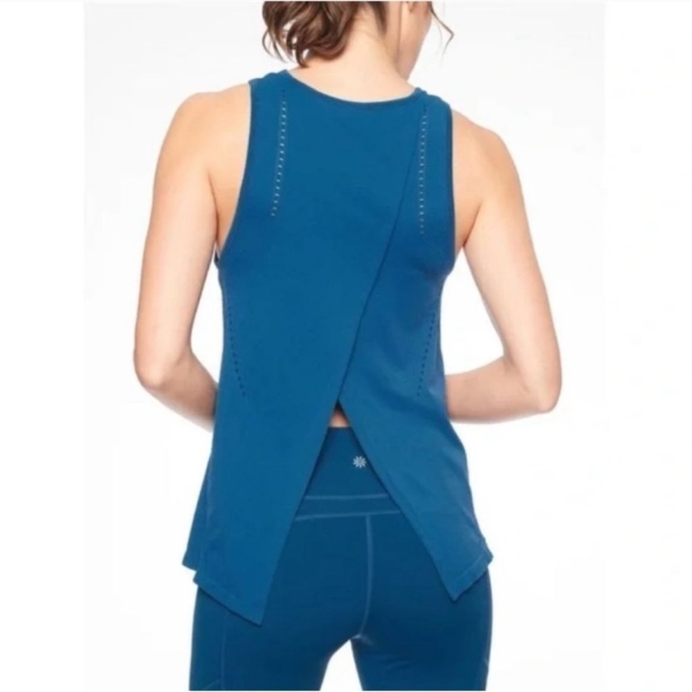 Athleta Foothill Crew Neck Split Back Sleeveless Tank Top Blue Size XS Yoga